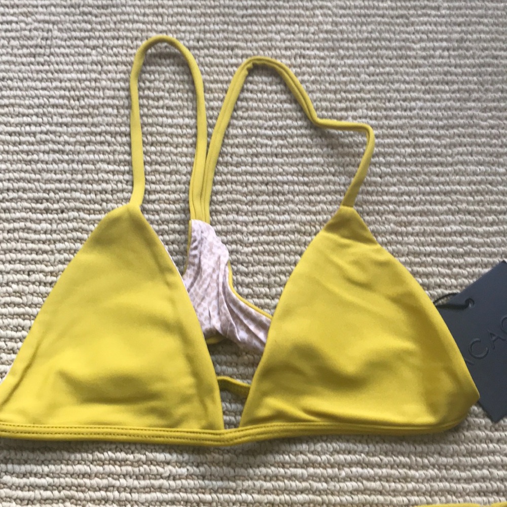 New With Tags Acacia Set - Picture 2 of 3